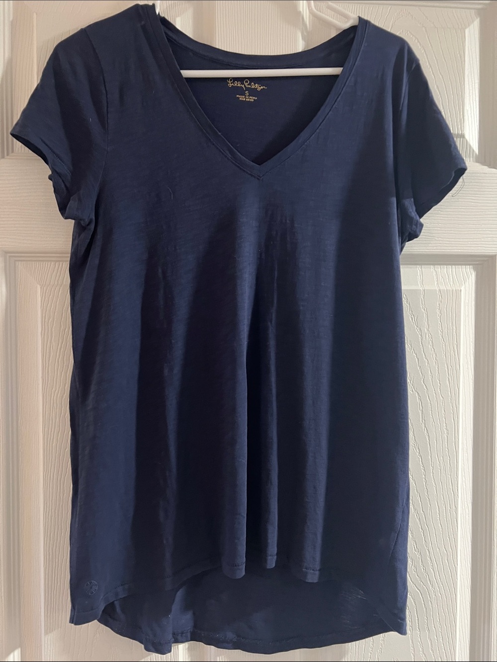 Lilly Pulitzer Deep Navy V-Neck Short Sleeve Tee